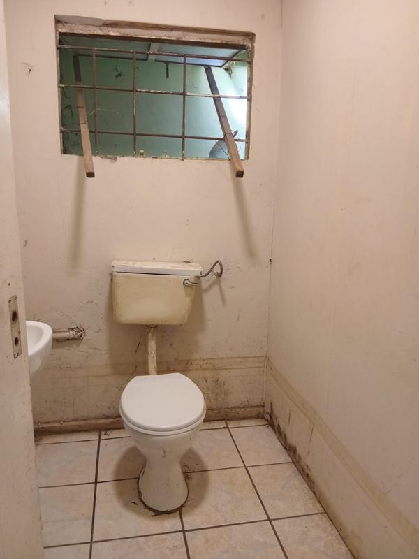 To Let commercial Property for Rent in Grahamstown Eastern Cape